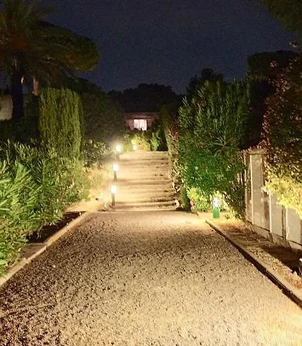 Villarama Saint Tropez